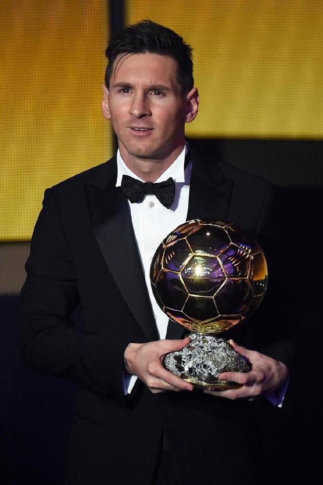 东体：邵佳一在推进国足新老交替过程中需要打造“嫡系部队”（东体：国足新老交替推进中，邵佳一亟需组建核心班底）