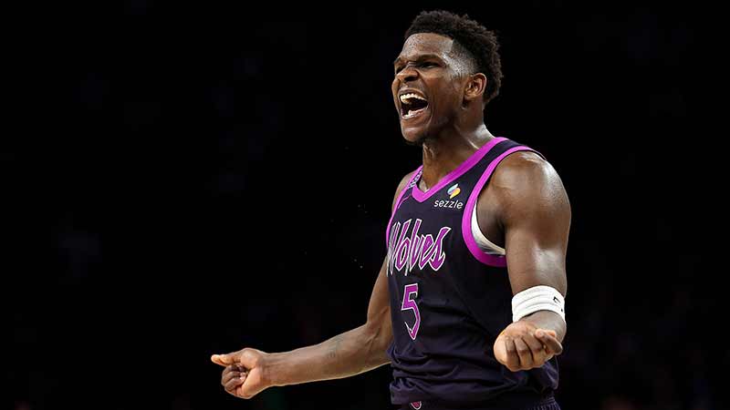 安迪·卡罗尔惊叹切赫神扑，创英格兰足球史经典瞬间（切赫神级扑救惊呆安迪·卡罗尔，定格英格兰足坛经典一幕）