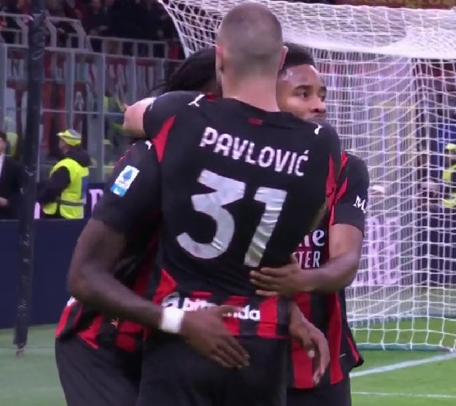 犯规如麻！青岛vs广厦三节累计36次犯规&51次罚球（哨声不断！青岛vs广厦三节合计36犯规、51次罚球）