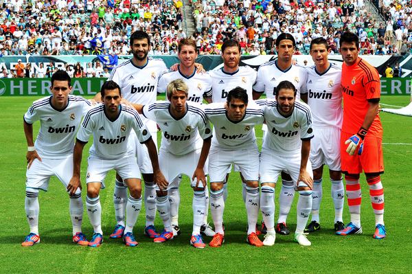 记者：拜仁即将签下17岁的厄瓜多尔中卫奥拉亚（记者称拜仁接近签下17岁厄瓜多尔中卫奥拉亚）