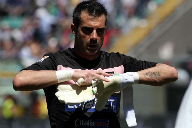 半场战报：海牛1-0三镇，兰克尔-泽补射得分（半场速报：海牛暂1-0领先三镇，兰克尔-泽补射建功）