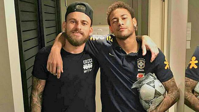 教练赛后把功劳全给了球员（赛后教练将全部功劳归于球员）