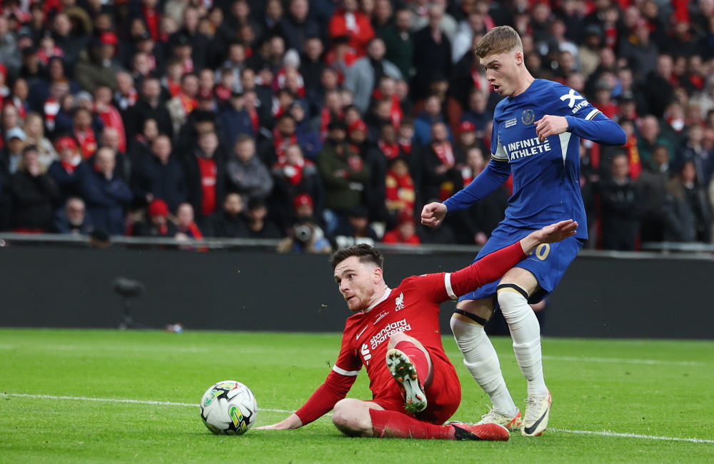 NBA交易市场动态：湖人完成外援引进,（NBA交易快讯：湖人完成外援签约）