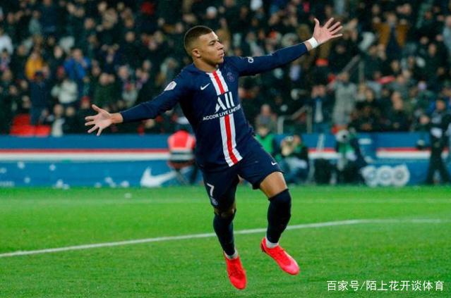 国足名将创业认准一条路：放弃功利 老实学日本（国足名将创业定一路线：摒弃功利，踏实向日本取经）