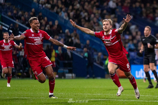 欧冠巅峰对决成主帅保卫战 皇马主场翻身可博胜（欧冠焦点战成帅位保卫战 皇马主场反弹有望胜出）