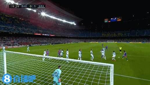 那不勒斯1-1爆冷，亚特兰大4-0大胜三连胜，拜仁客场险胜只赢一个（那不勒斯1-1遭冷平，亚特兰大4-0豪取三连胜，拜仁客场一球险胜）