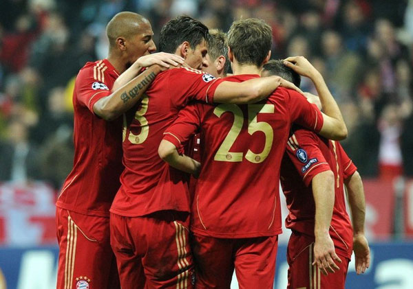 外媒：梅西在印度的雕像由45人耗费27天建成，高21.3米（外媒称：印度梅西雕像高21.3米，45人历时27天打造）