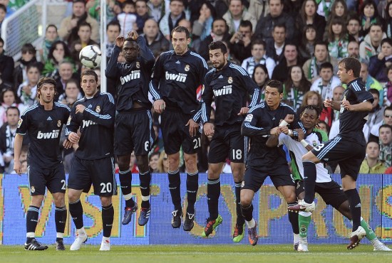 阿塞拜疆vs法国首发：姆巴佩缺席，埃基蒂克、恩昆库出战（阿塞拜疆对法国首发出炉：姆巴佩缺阵，埃基蒂克与恩昆库先发）