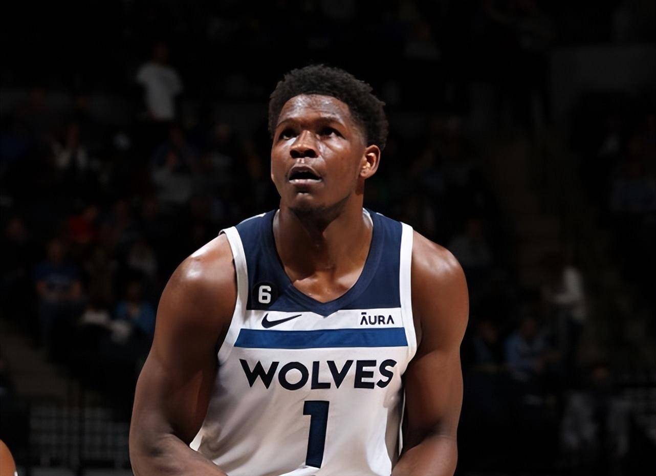 足球氛围更 足球氛围更